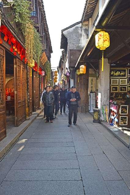 全新梅赛德斯-奔驰长轴距E级车天津迎来正式上市 扫码阅读手机版